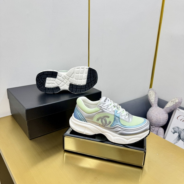 シャネル シューズ着用イメージ